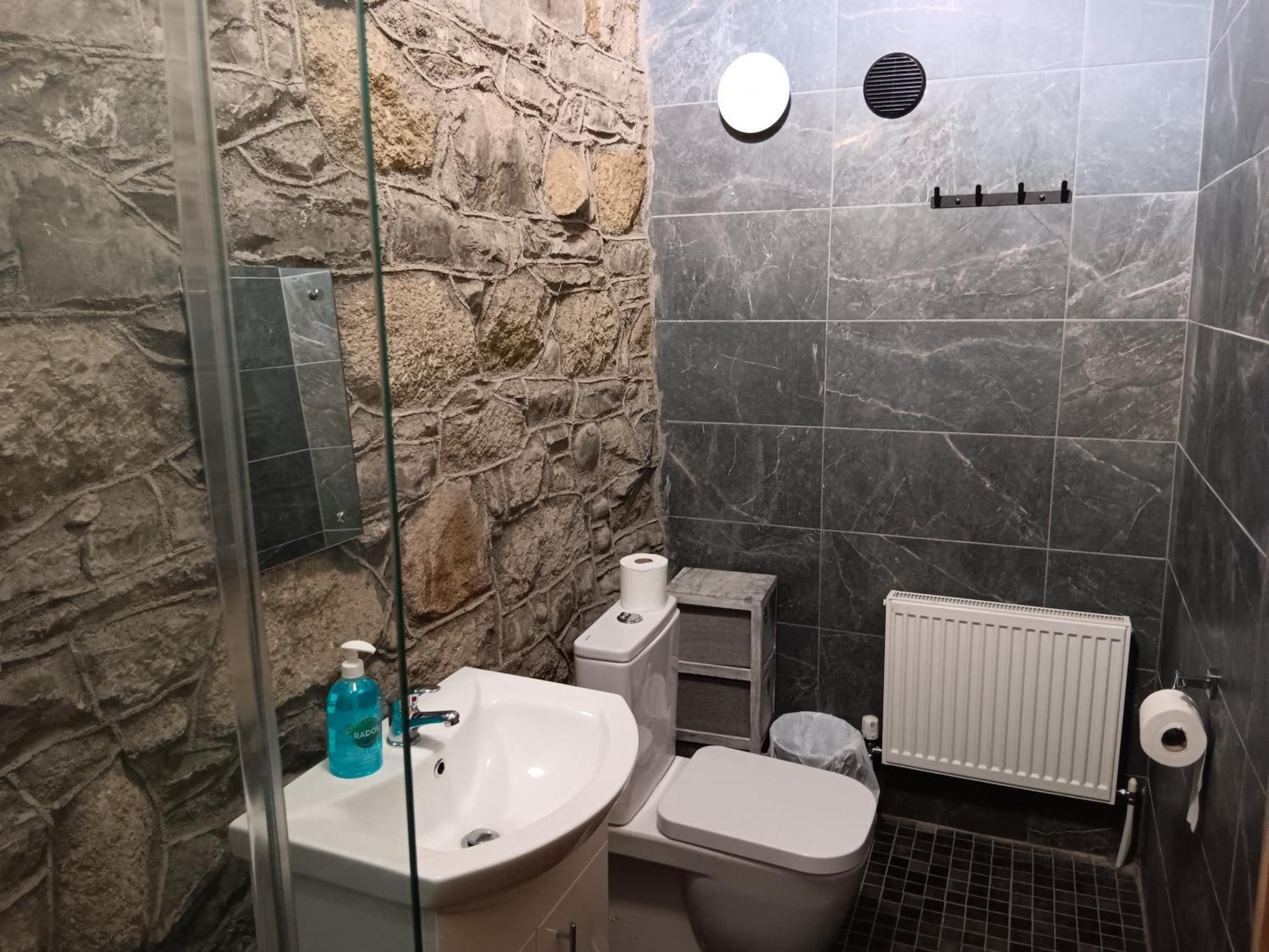 Matty'S Pub - Apartment'S Carlow Zewnętrze zdjęcie